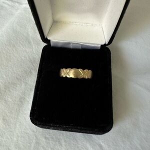 10K Gold Ring XO 6.5